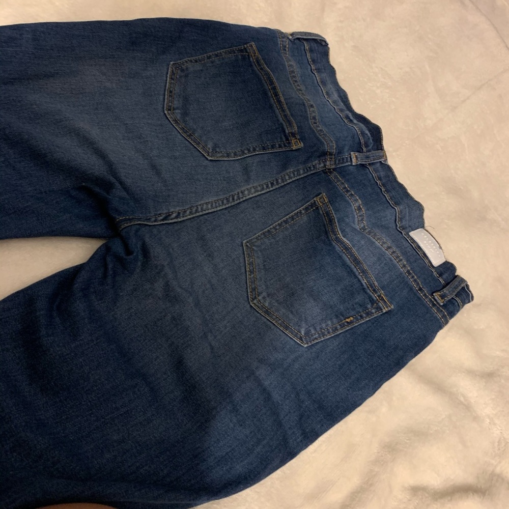 Jeans - Picture 2 of 2